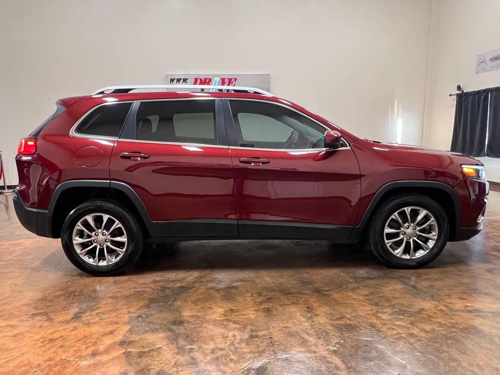2019 Jeep Cherokee Image 10