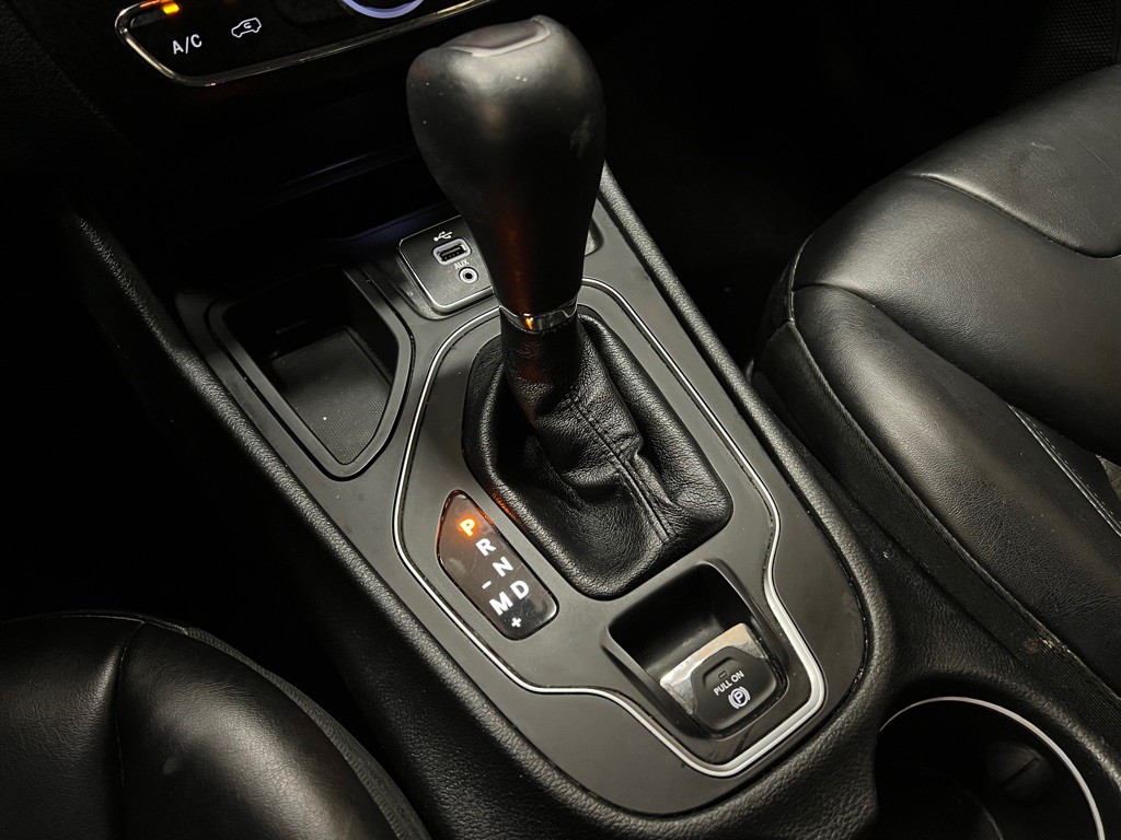 2019 Jeep Cherokee Image 27