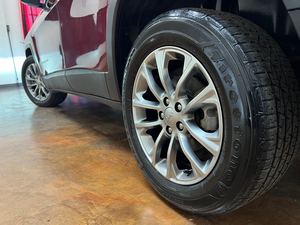 2019 Jeep Cherokee Image 40