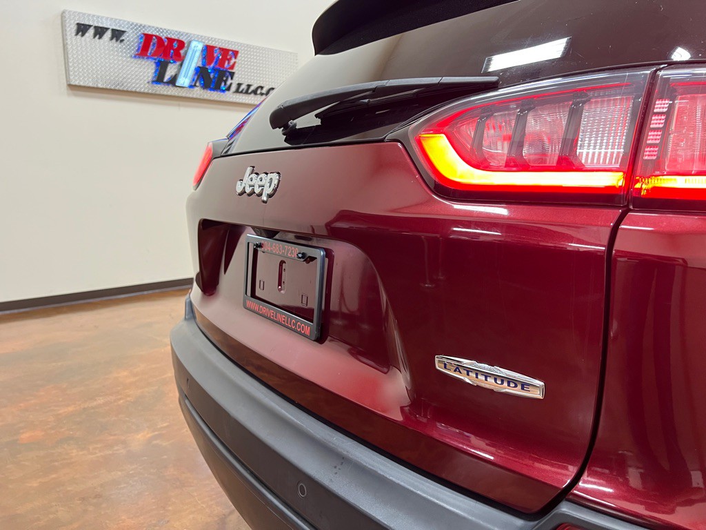 2019 Jeep Cherokee Image 44