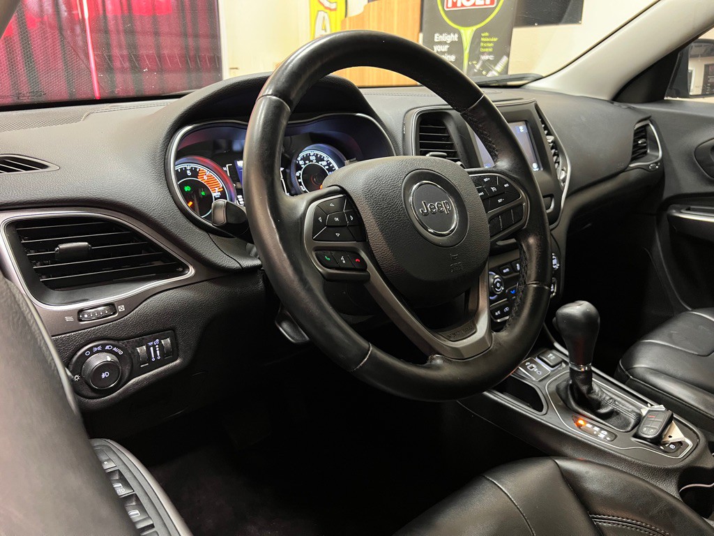 2019 Jeep Cherokee Image 13