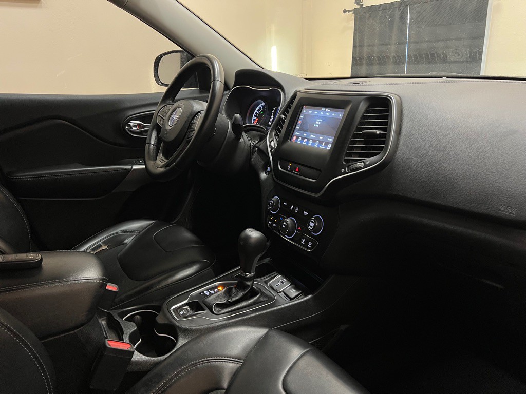 2019 Jeep Cherokee Image 15