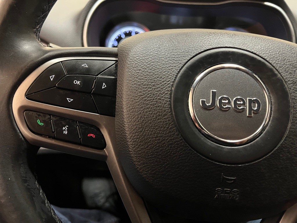 2019 Jeep Cherokee Image 17