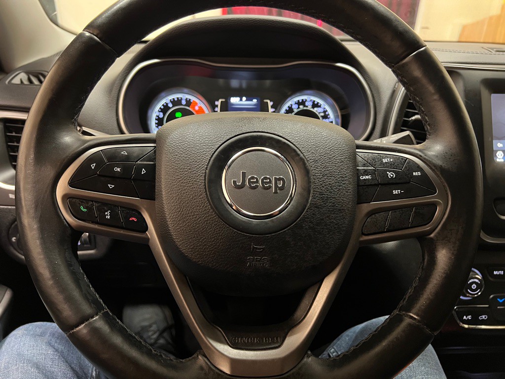 2019 Jeep Cherokee Image 18