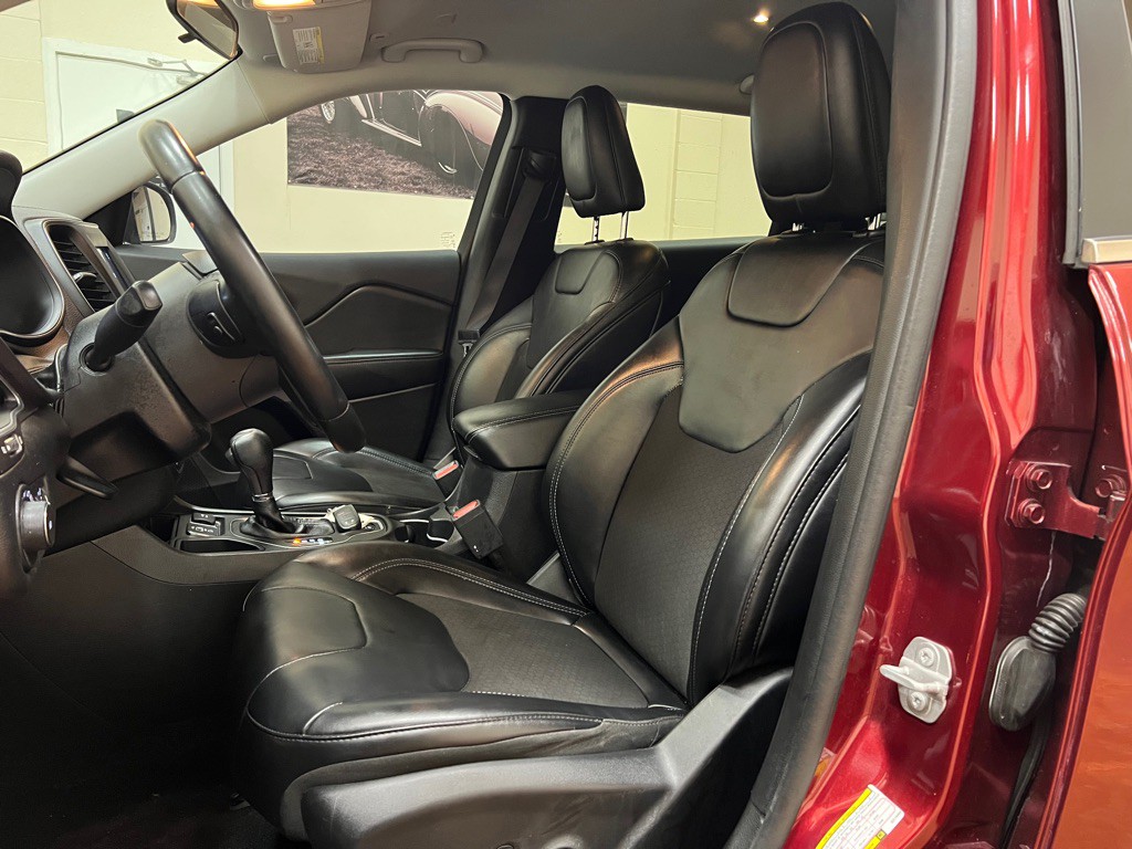 2019 Jeep Cherokee Image 29