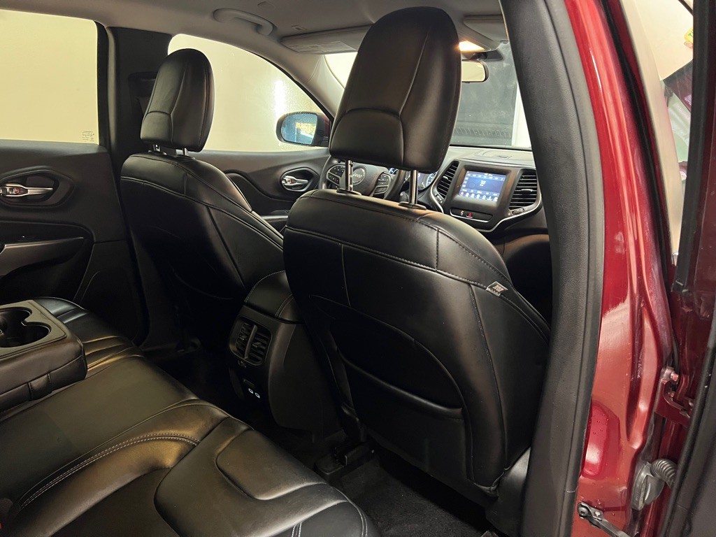 2019 Jeep Cherokee Image 33