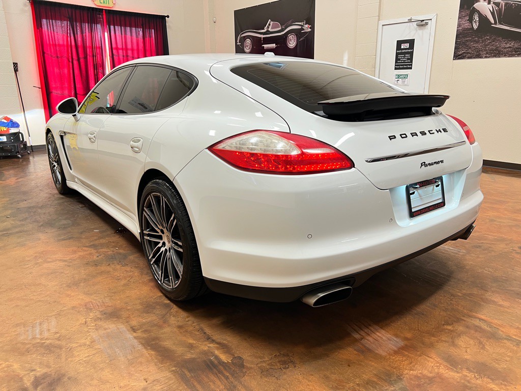 2013 Porsche Panamera Image 7