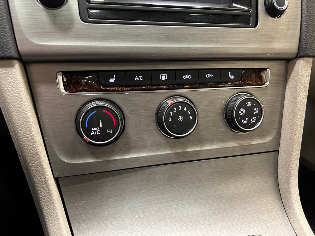 2015 Volkswagen Golf Image 26