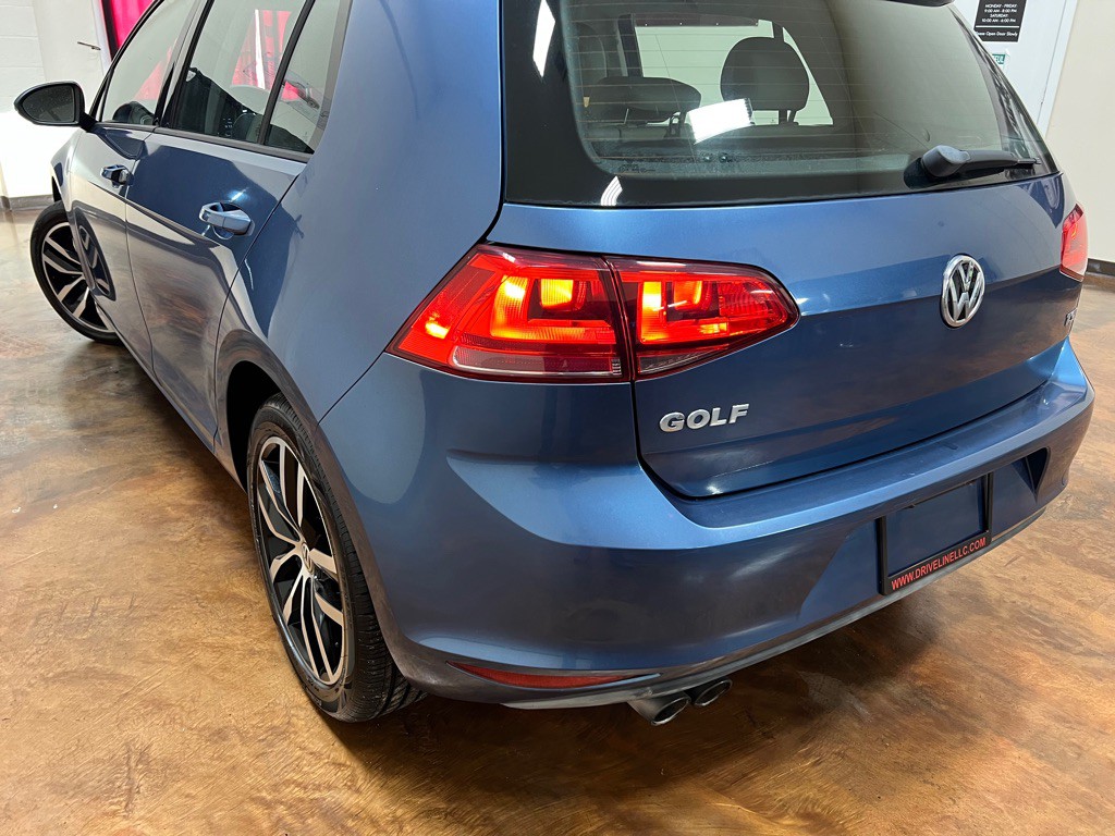 2015 Volkswagen Golf Image 38