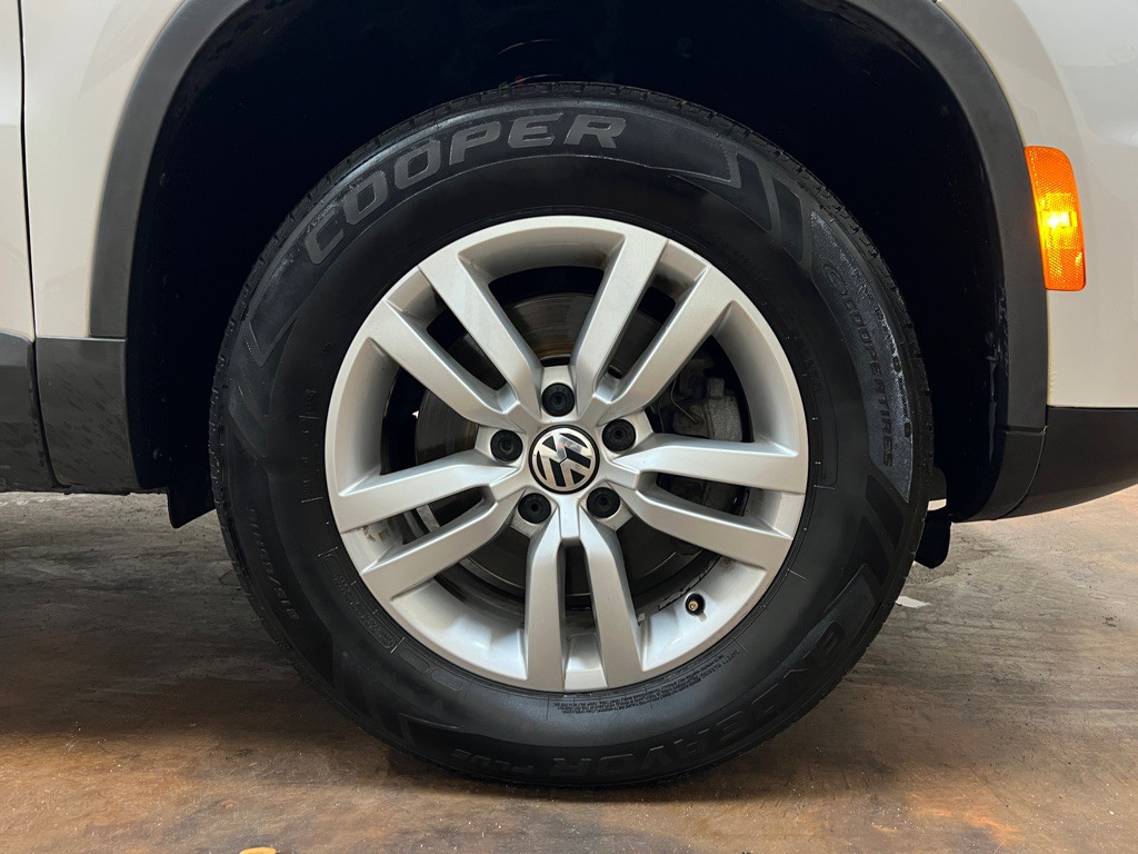 2014 Volkswagen Tiguan Image 11