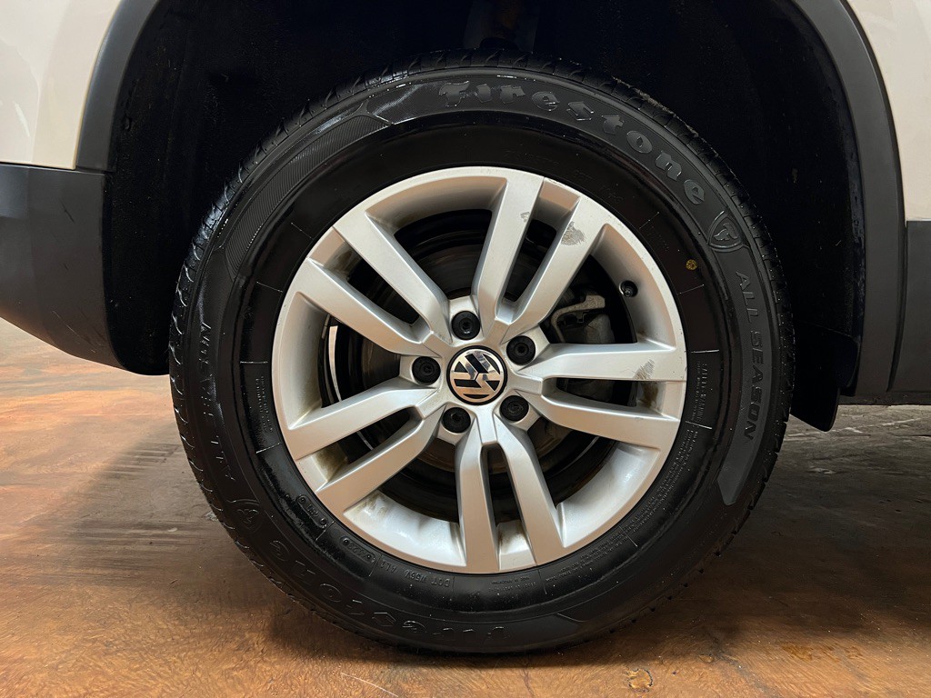 2014 Volkswagen Tiguan Image 12