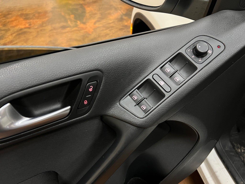 2014 Volkswagen Tiguan Image 27