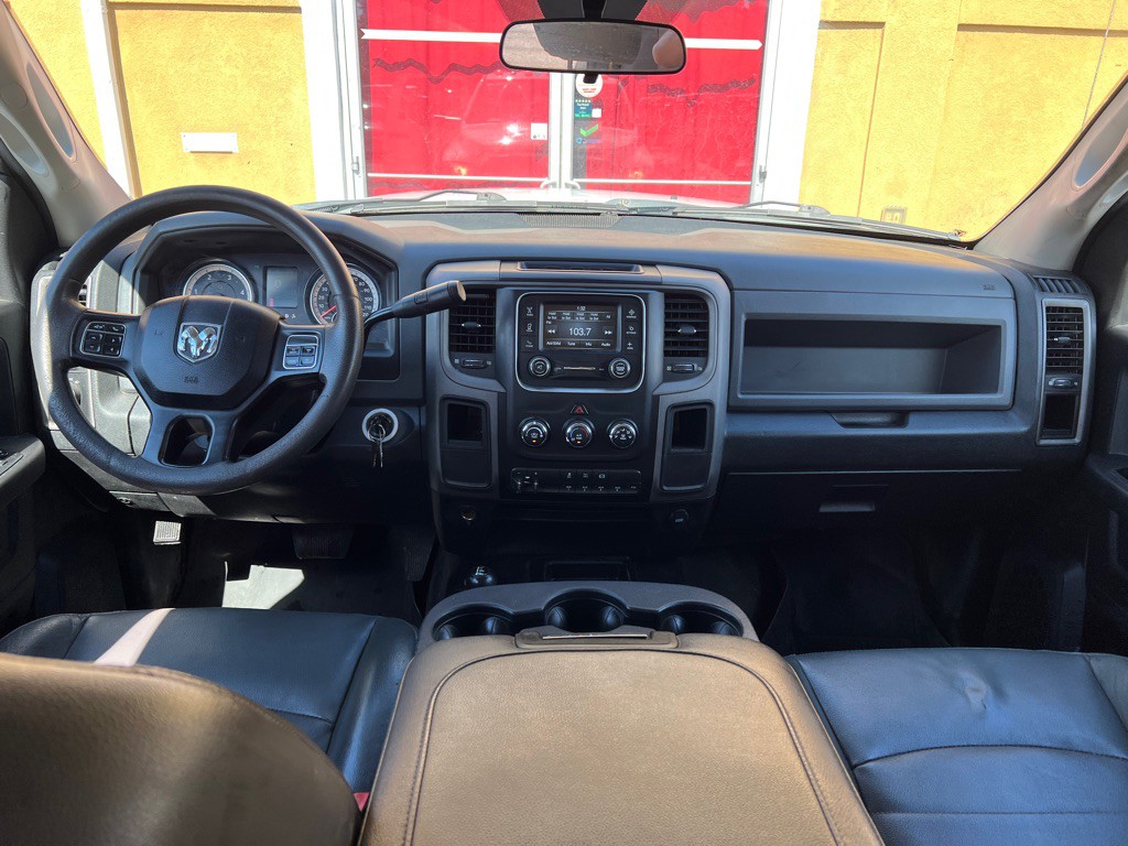 2018 RAM 3500 Image 16