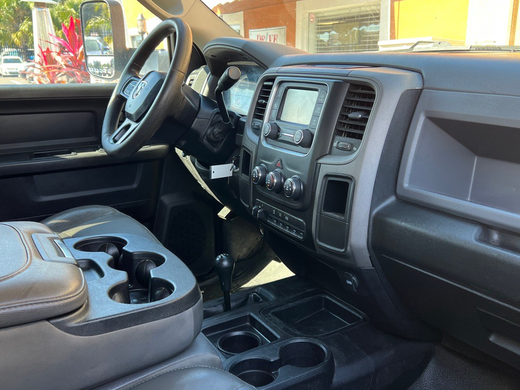 2018 RAM 3500 Image 17