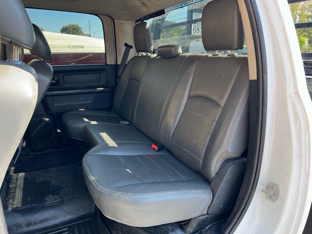 2018 RAM 3500 Image 28