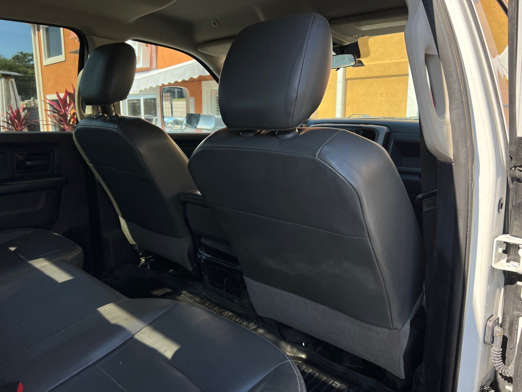 2018 RAM 3500 Image 30