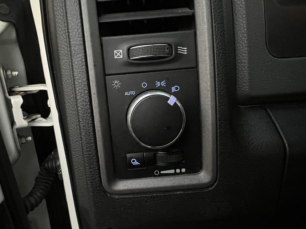 2018 RAM 3500 Image 22