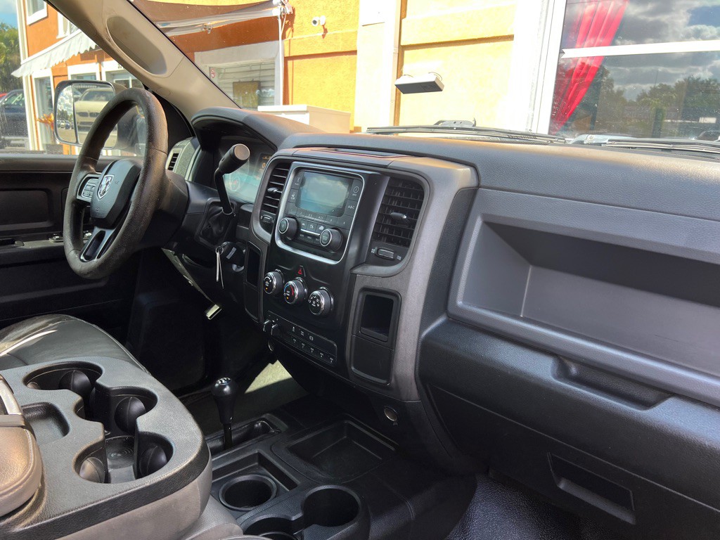 2017 RAM 3500 Image 17