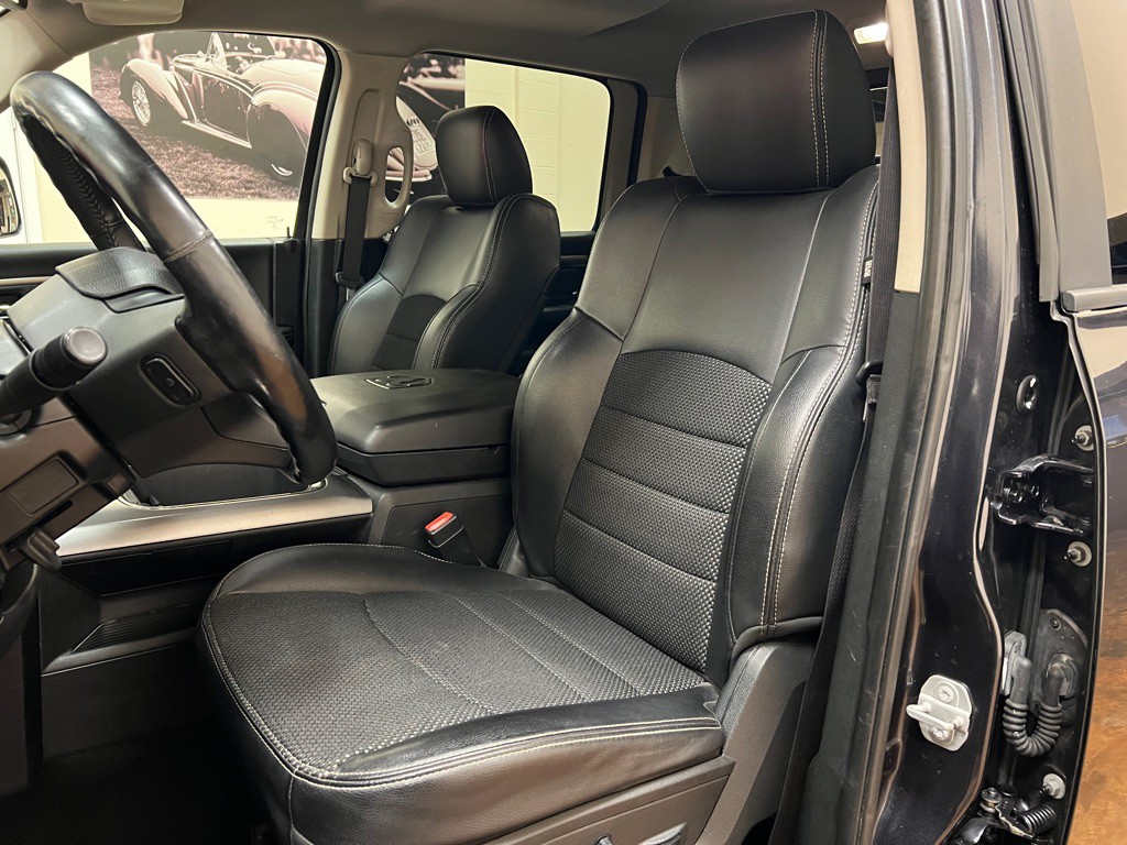 2017 RAM 1500 Image 32