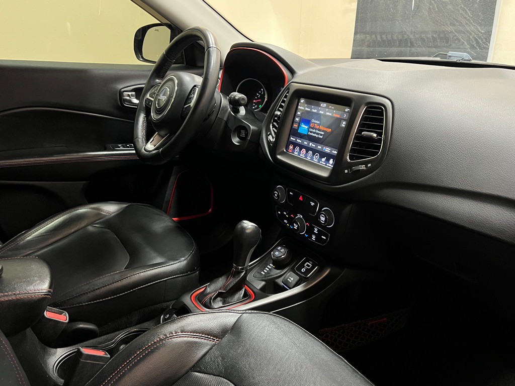 2018 Jeep Compass Image 15