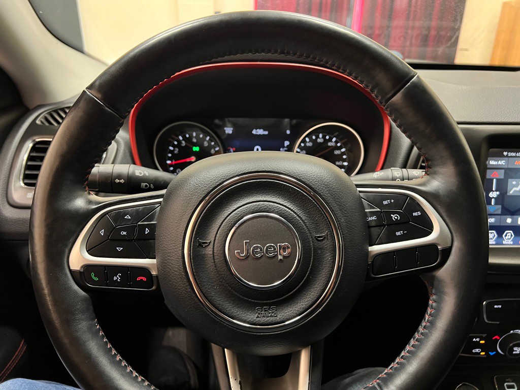 2018 Jeep Compass Image 18