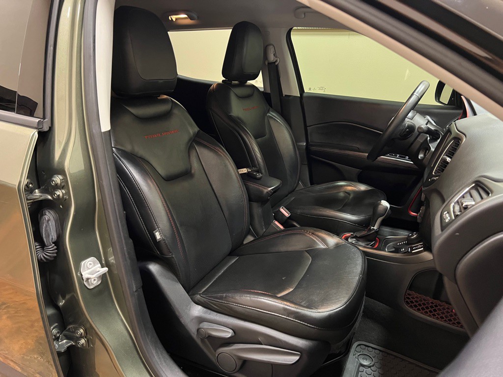 2018 Jeep Compass Image 35