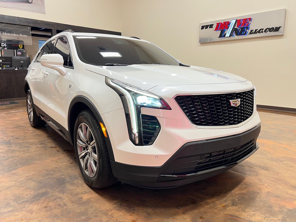 2023 Cadillac XT4 Image 3