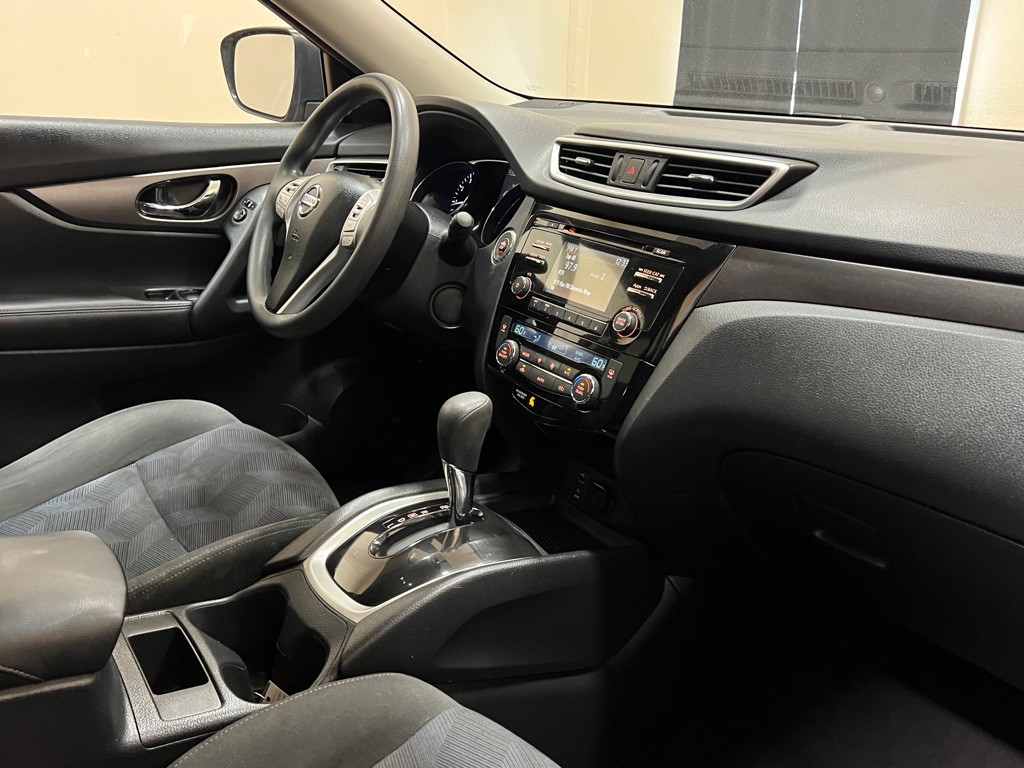 2015 Nissan Rogue Image 15