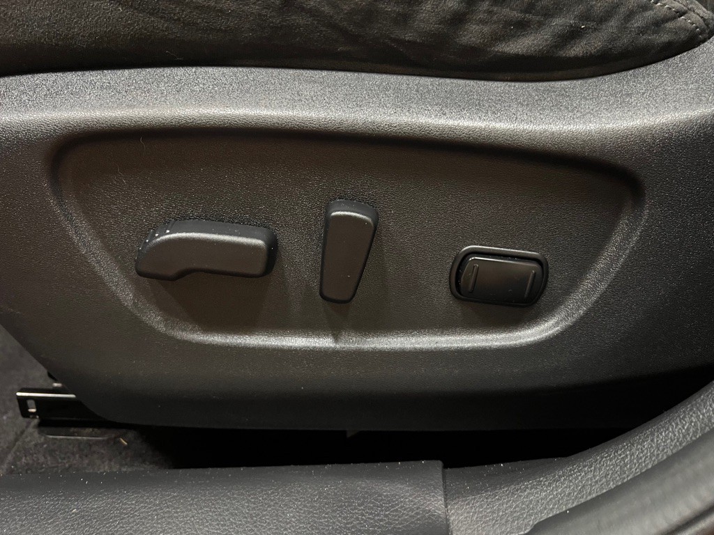 2015 Nissan Rogue Image 27