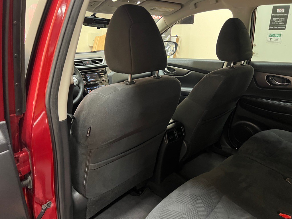 2015 Nissan Rogue Image 29