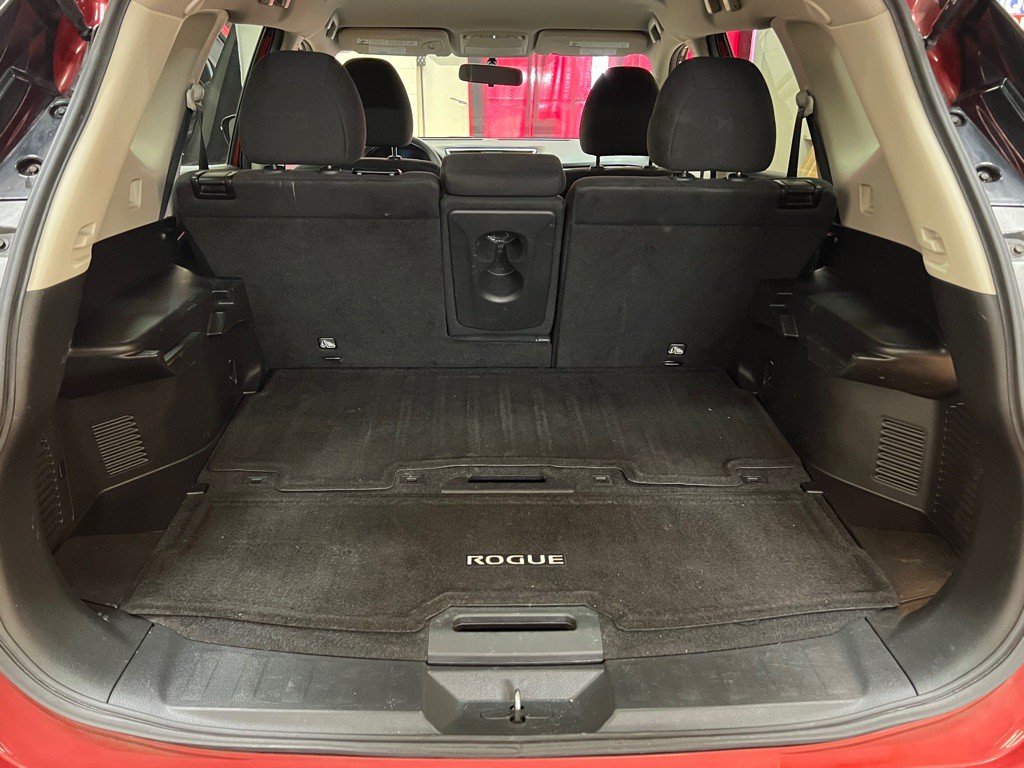 2015 Nissan Rogue Image 34