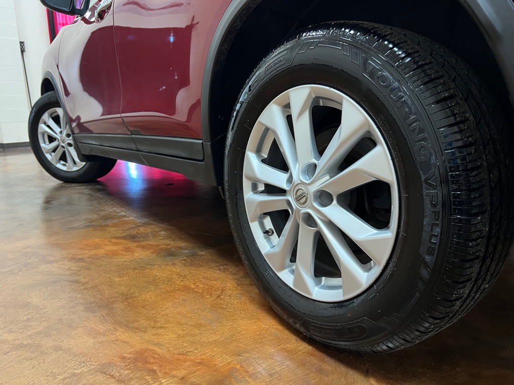 2015 Nissan Rogue Image 39