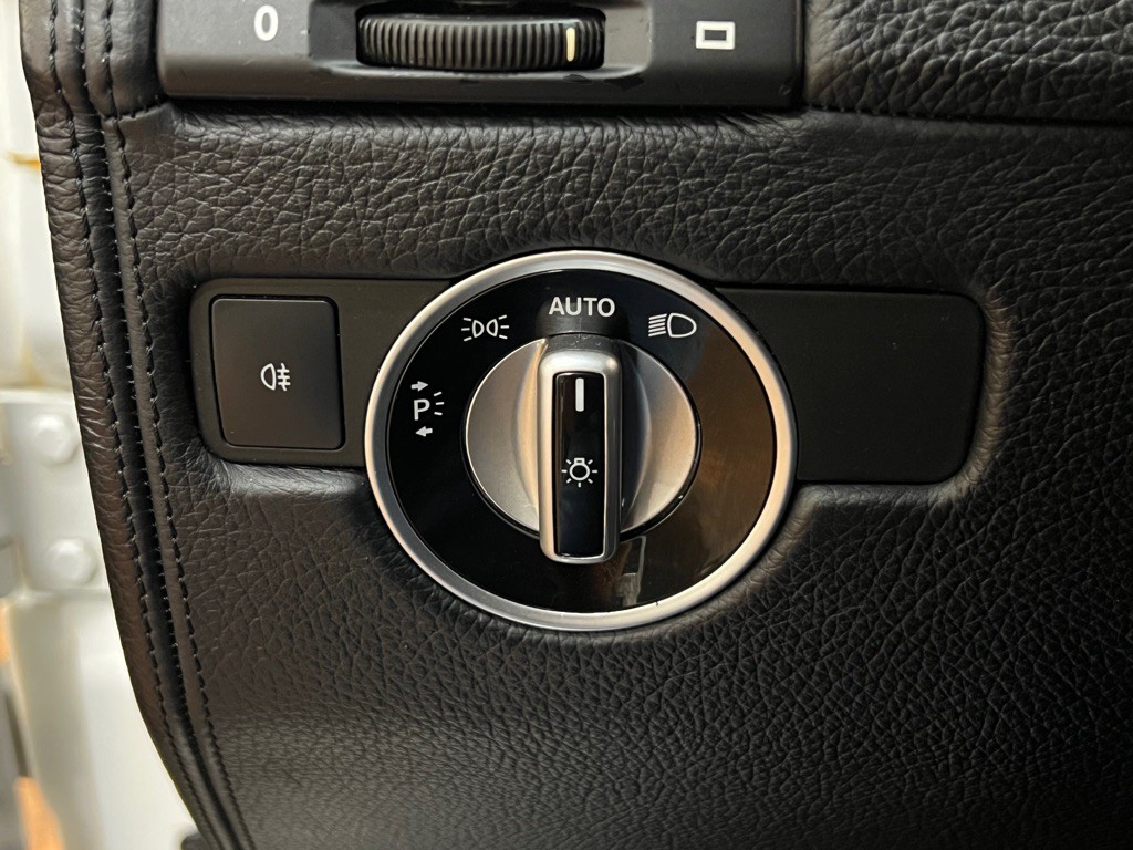 2014 Mercedes-Benz G-Class Image 22