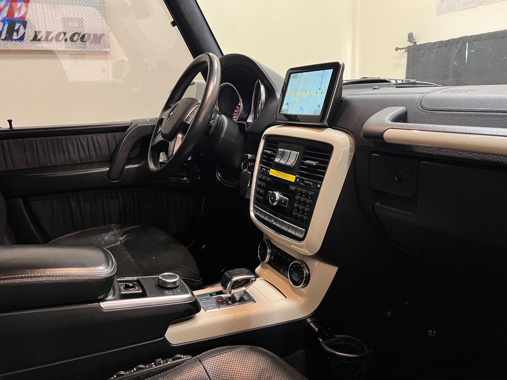 2014 Mercedes-Benz G-Class Image 15