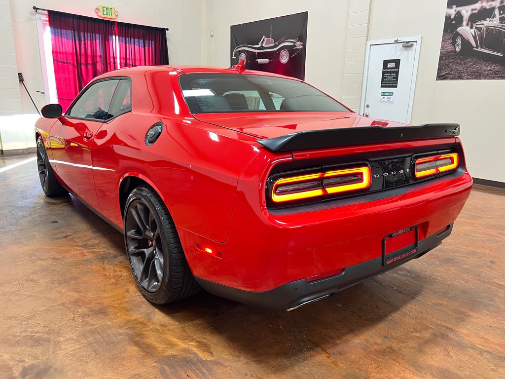 2021 Dodge Challenger Image 7