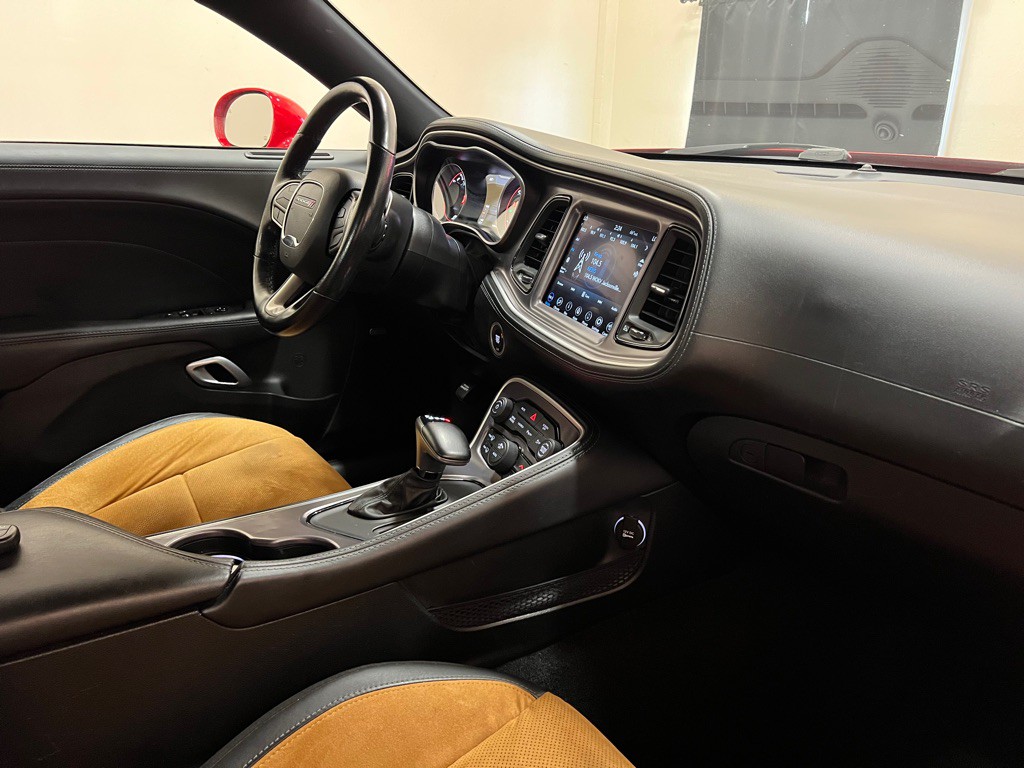 2021 Dodge Challenger Image 14