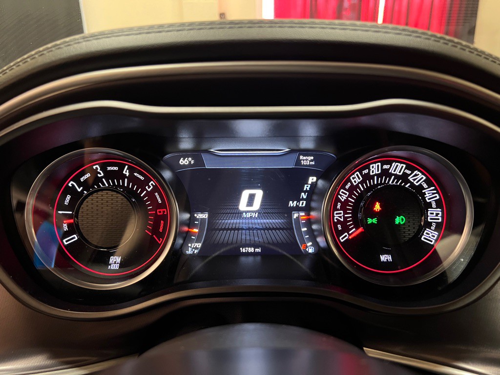 2021 Dodge Challenger Image 15