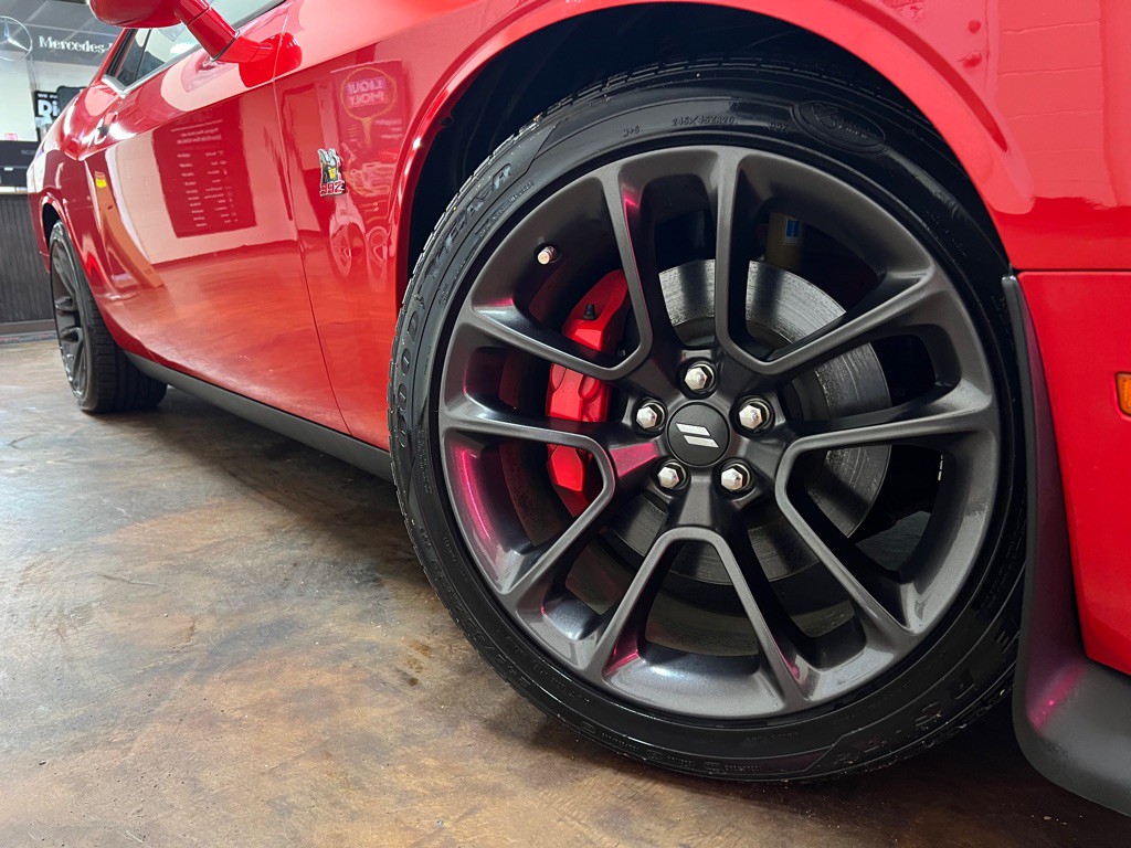 2021 Dodge Challenger Image 39