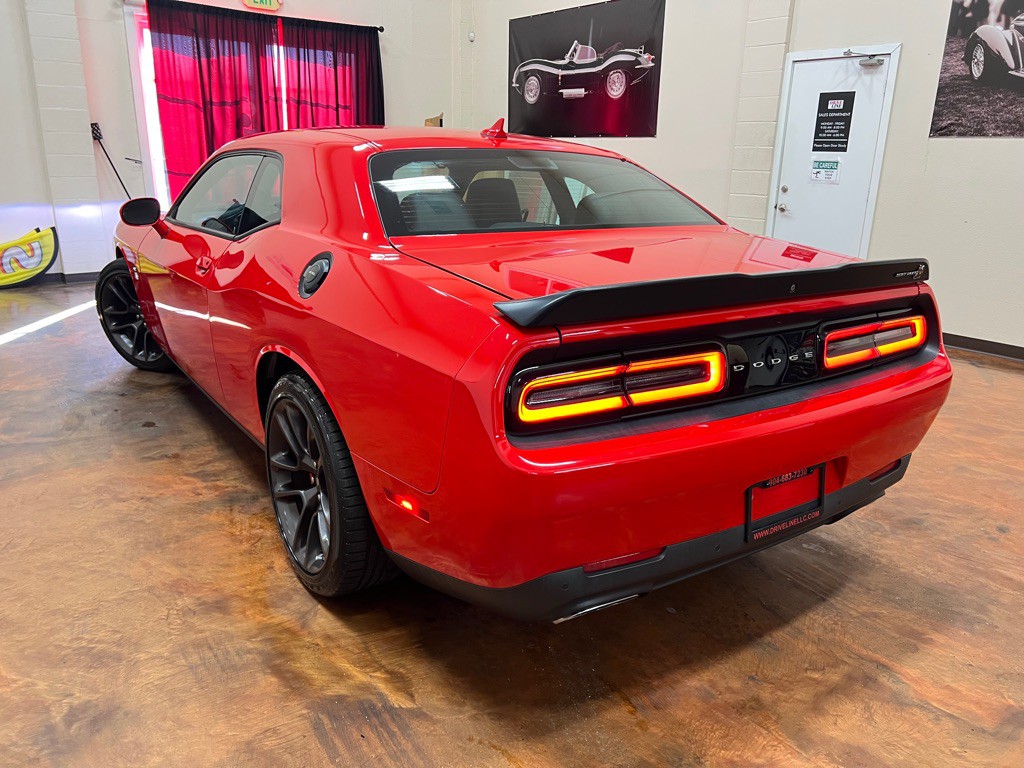 2021 Dodge Challenger Image 2
