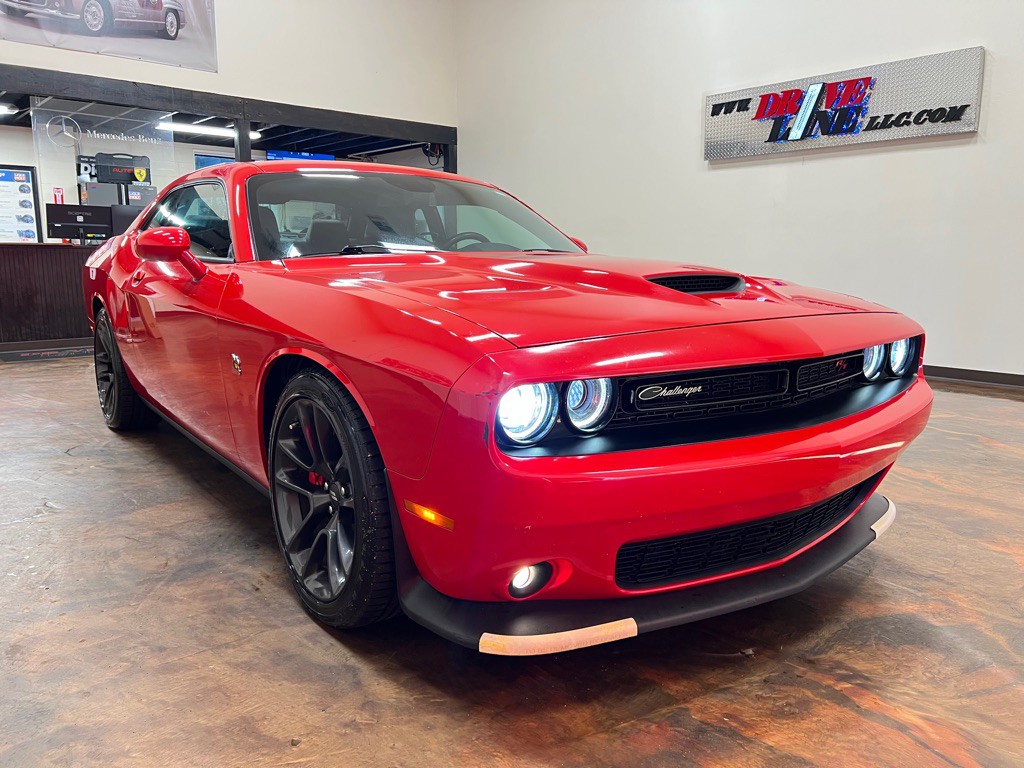 2021 Dodge Challenger Image 3