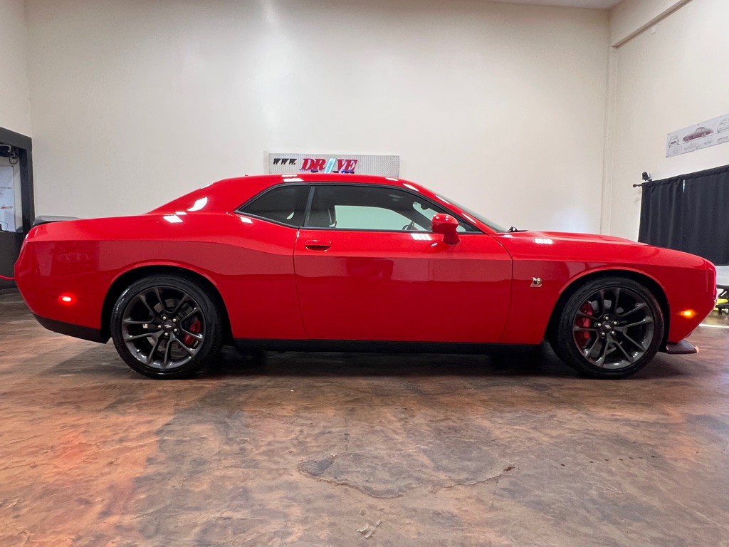 2021 Dodge Challenger Image 10