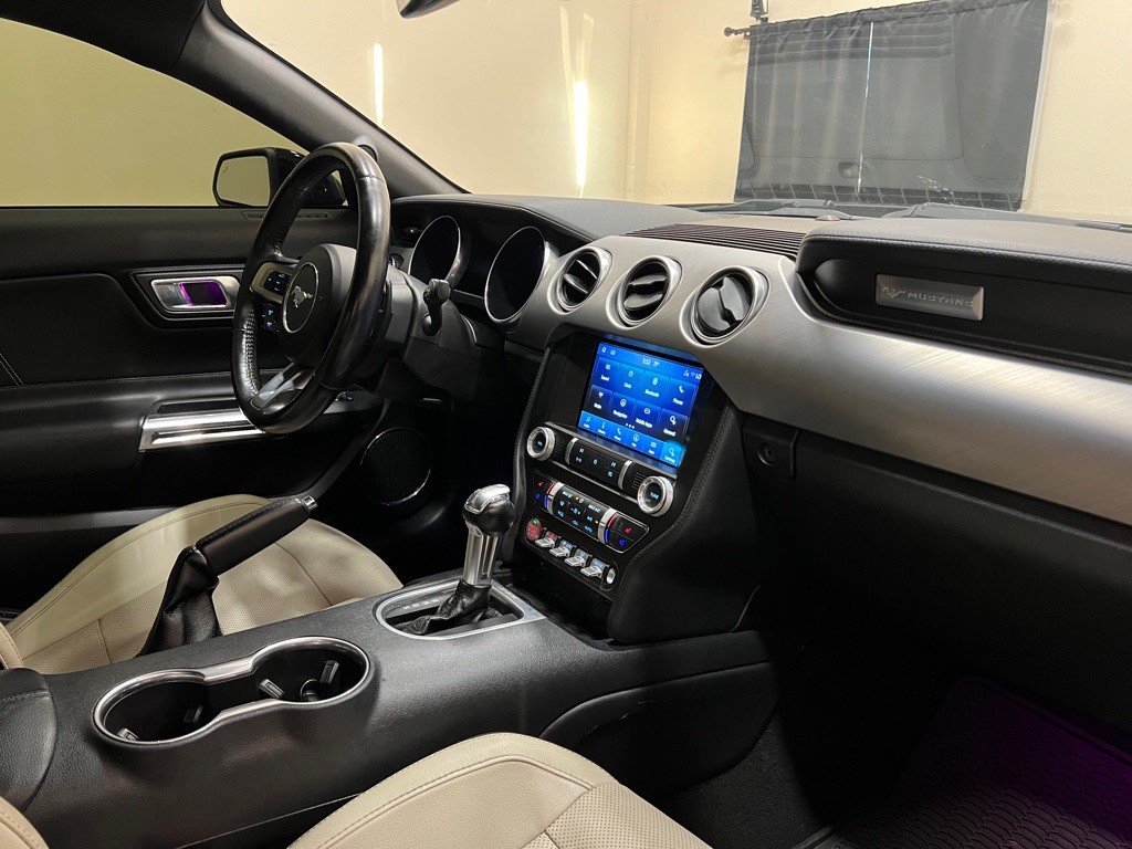 2021 Ford Mustang Image 14