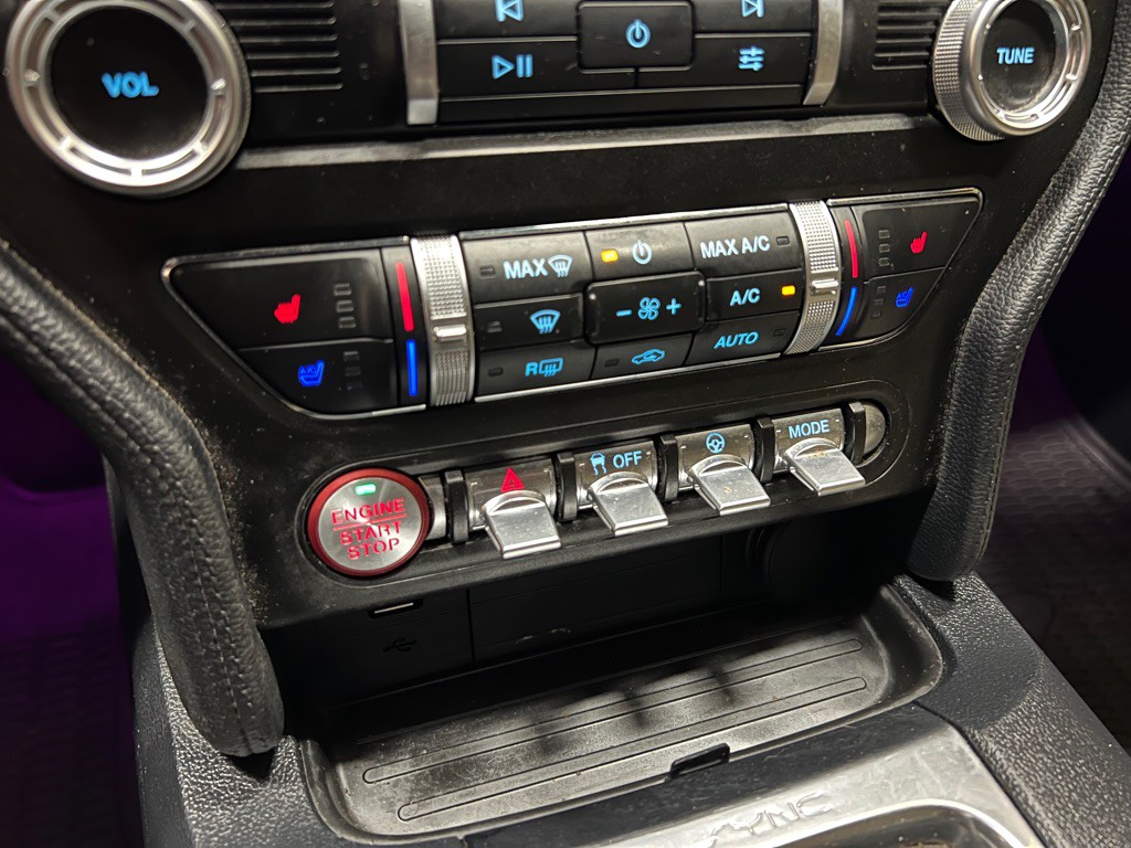 2021 Ford Mustang Image 23