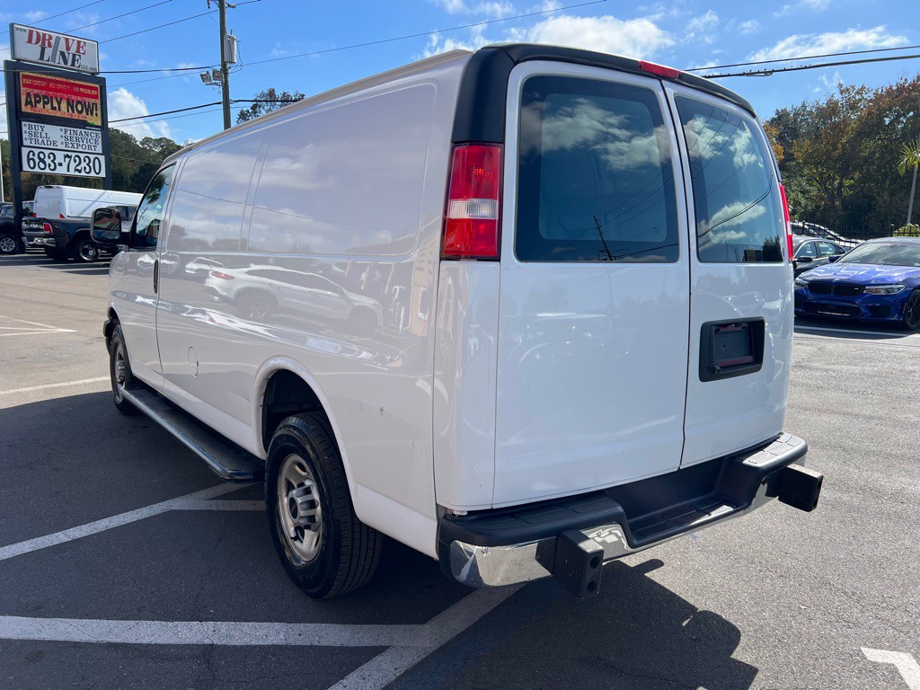 2021 GMC Savana Image 7