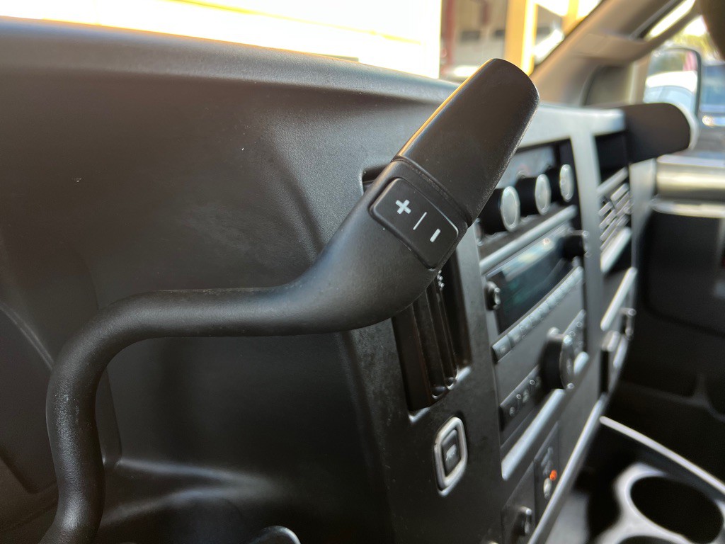 2021 GMC Savana Image 18