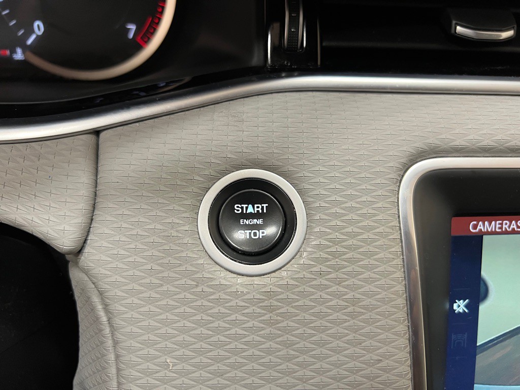 2020 Land Rover Range Rover Evoque Image 25