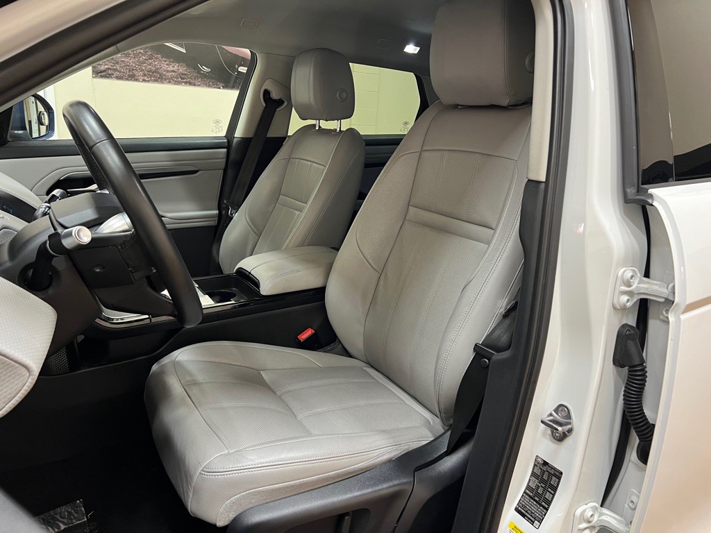 2020 Land Rover Range Rover Evoque Image 28