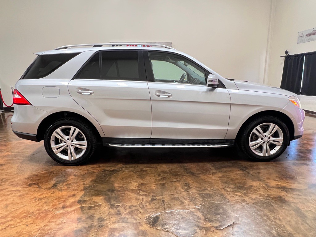 2015 Mercedes-Benz M-Class Image 9