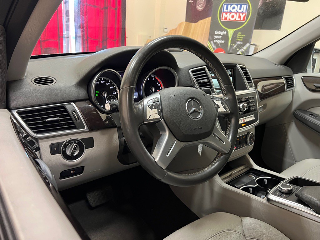 2015 Mercedes-Benz M-Class Image 11