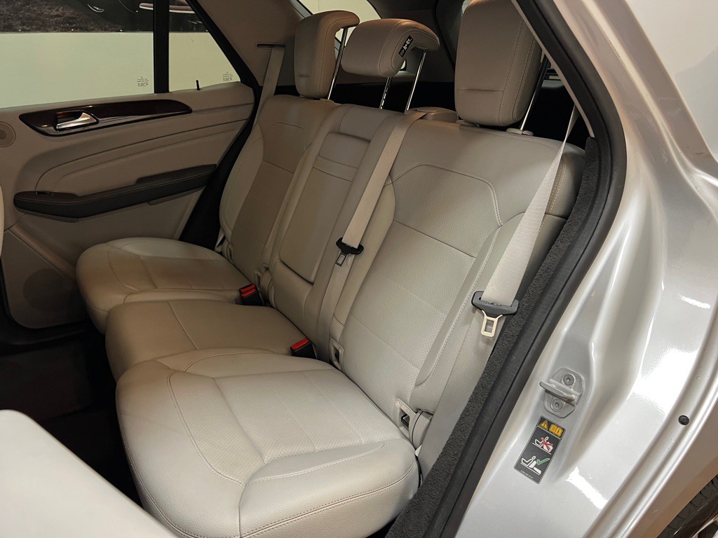 2015 Mercedes-Benz M-Class Image 26